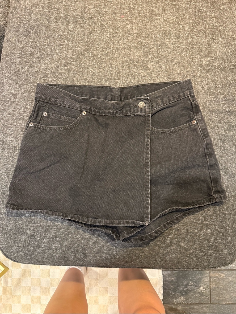 Levi Denim Skort Black
